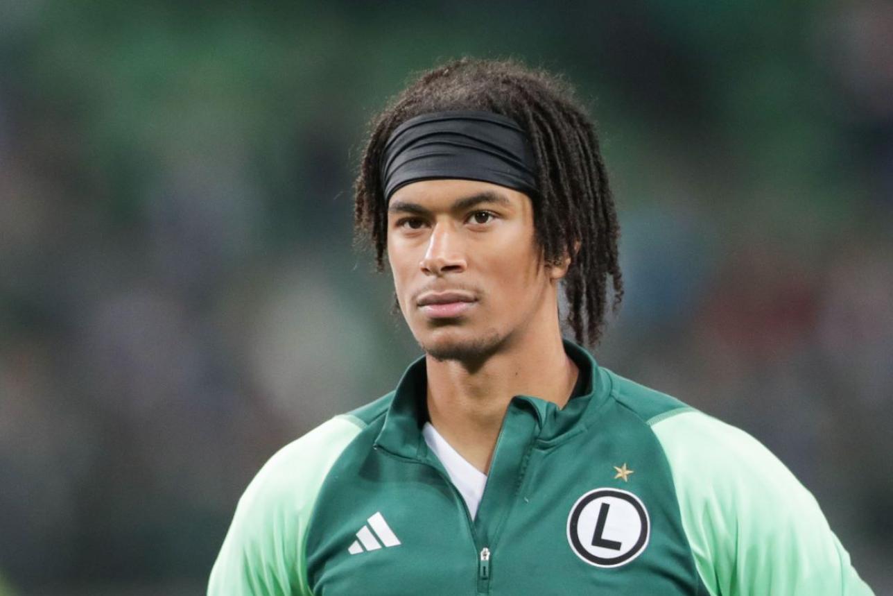 Maxi Oyedele, Legia Warszawa